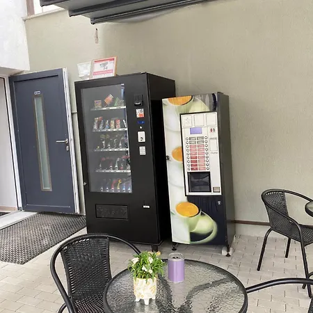 Hostel - 24h Self-check-in Linz