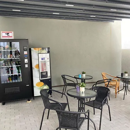 - 24h Self-check-in Linz