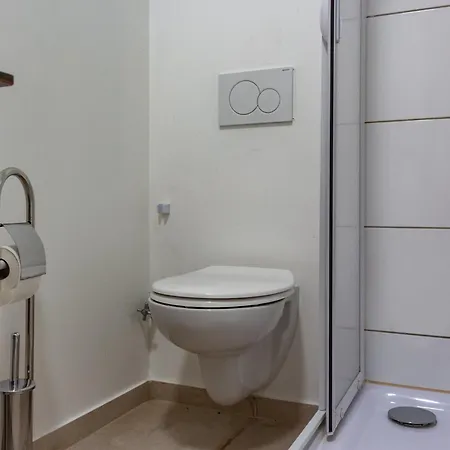 Hostel - 24h Self-check-in Linz