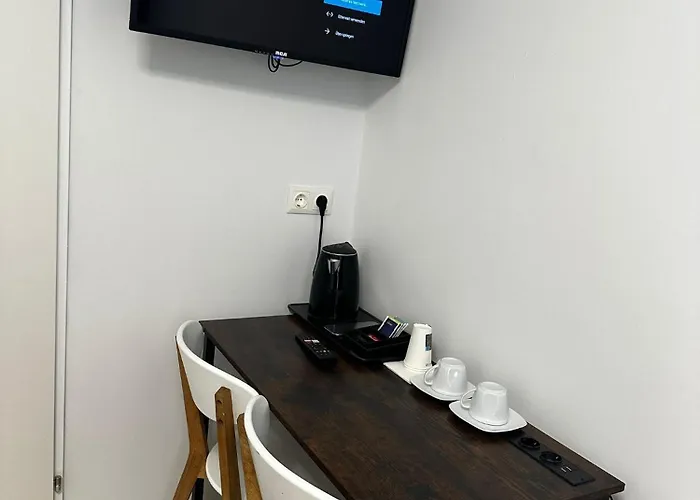 - 24h Self-check-in * Linz