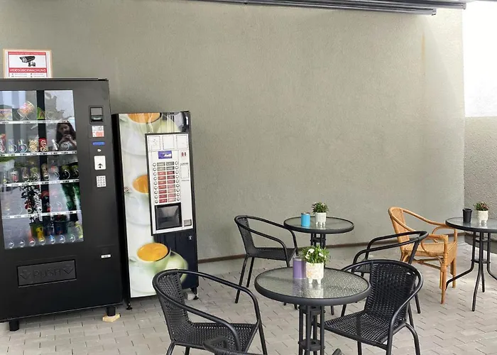 - 24h Self-check-in Linz