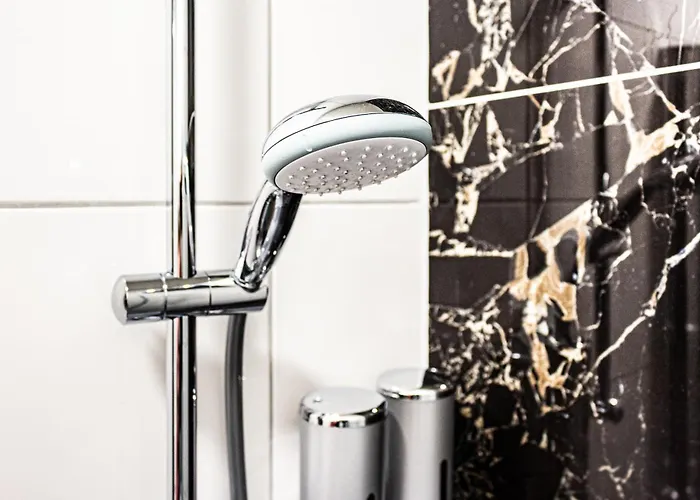 - 24h Self-check-in Linz