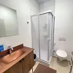 - 24h Self-check-in Hostal *