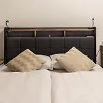 - 24h Self-check-in Hostal Linz