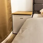 - 24h Self-check-in Hostal