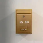 - 24h Self-check-in Hostal *